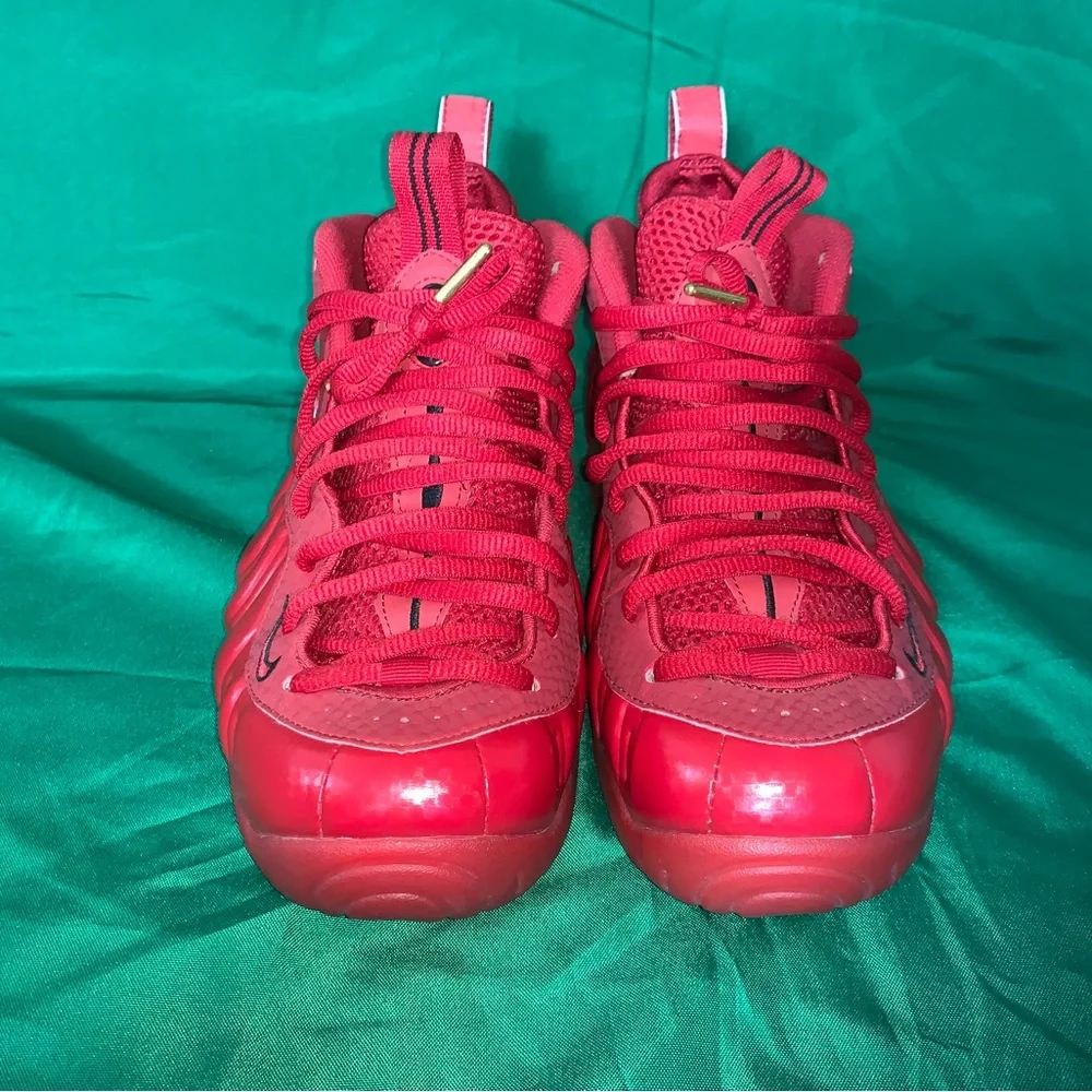 Nike Air Foamposite Pro ‘Red October’ - Picture 2 of 11